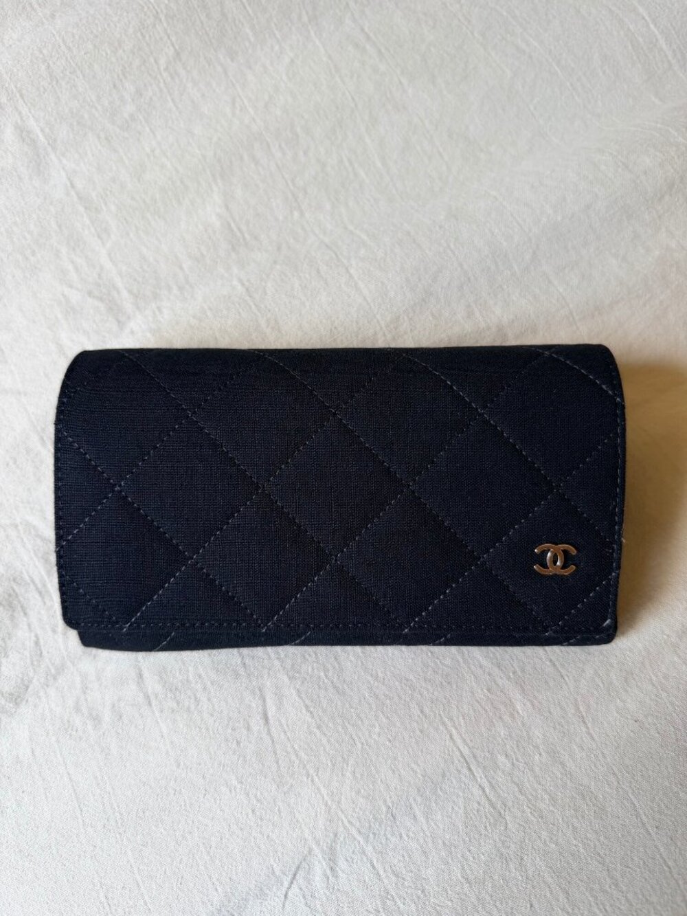 Chanel Quilted Fabric Sunglasses Soft Case Gold CC Emblem Black